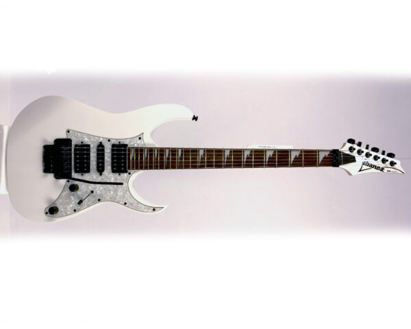 Ibanez RG350DXZ WH frontale