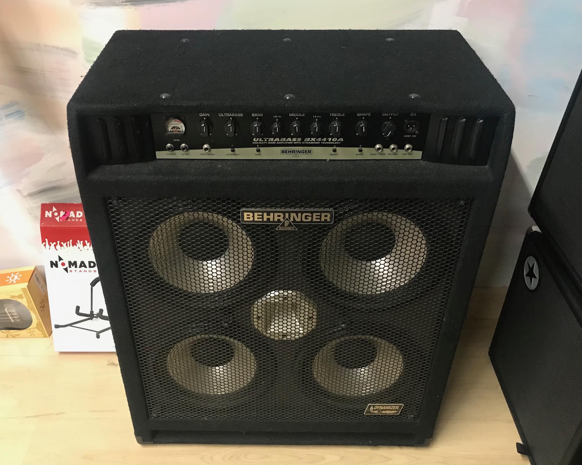 Behringer bx4410a dall'alto