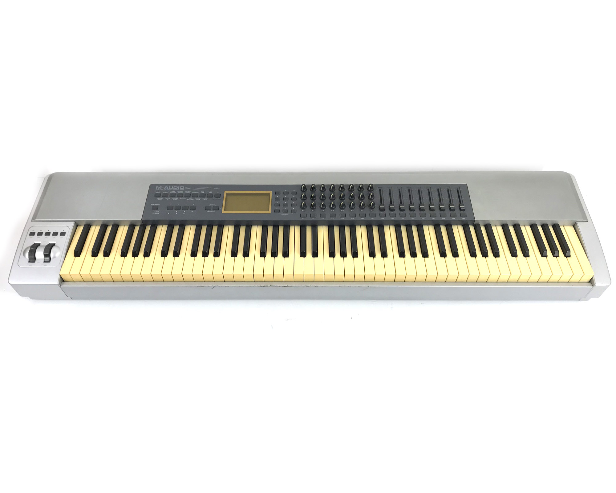 m-audio keystation pro 88 frontale