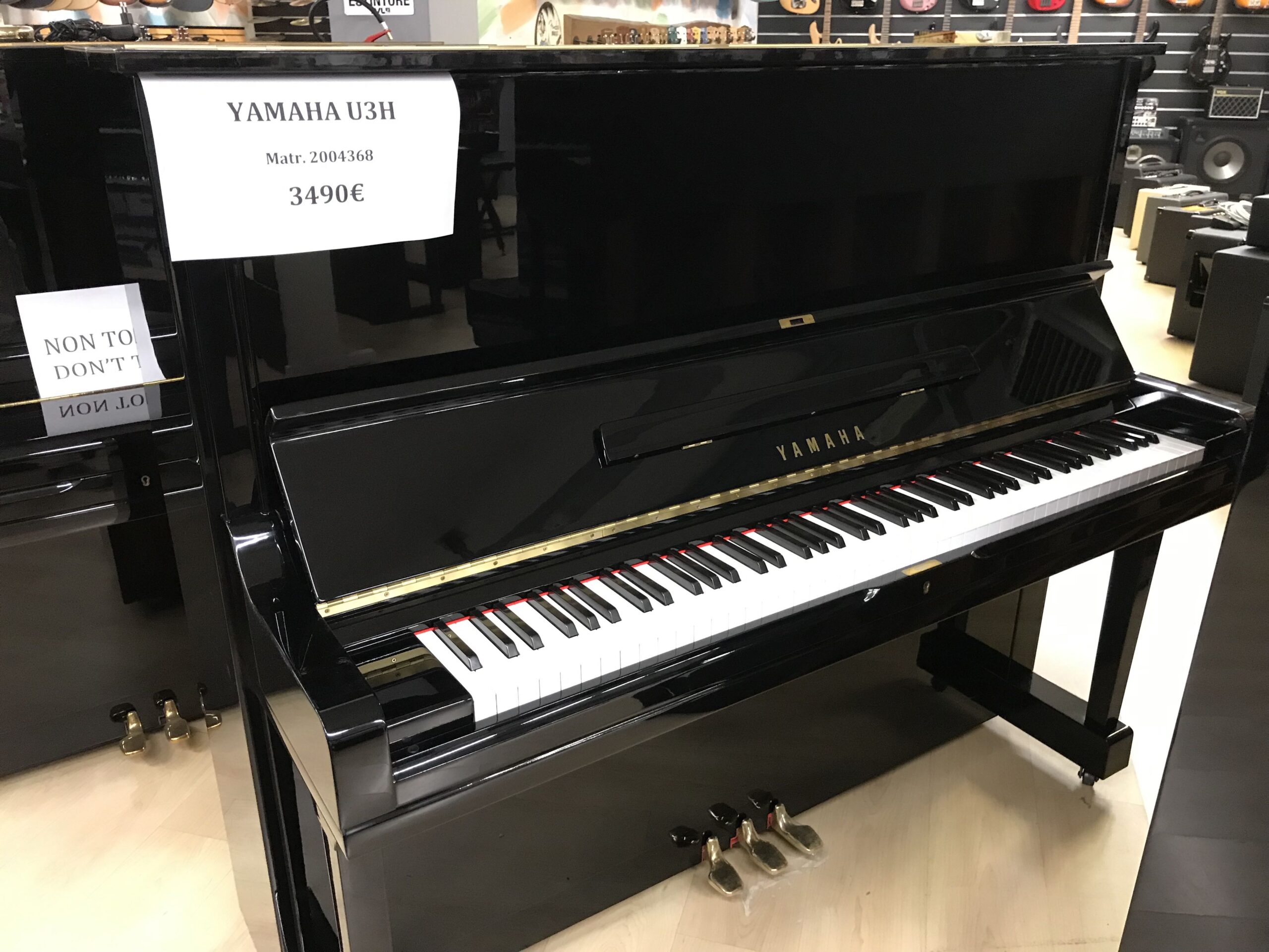 yamaha u3h 368 frontale aperto