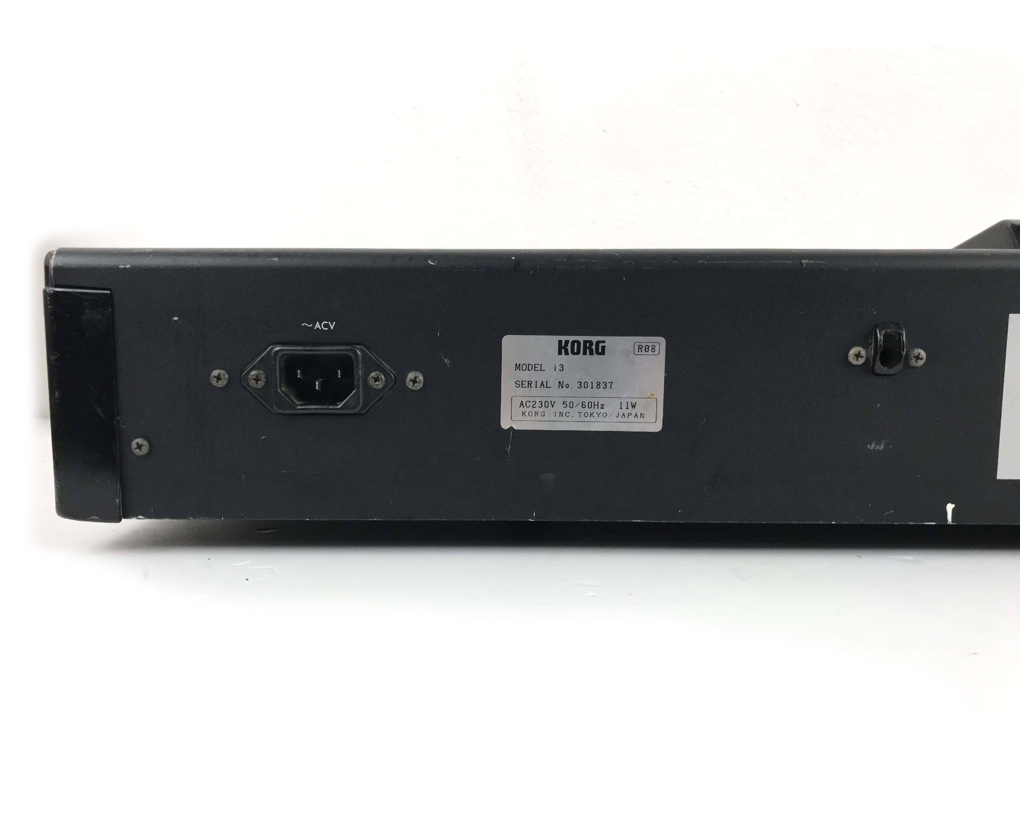 korg i3 molto usata retro sx