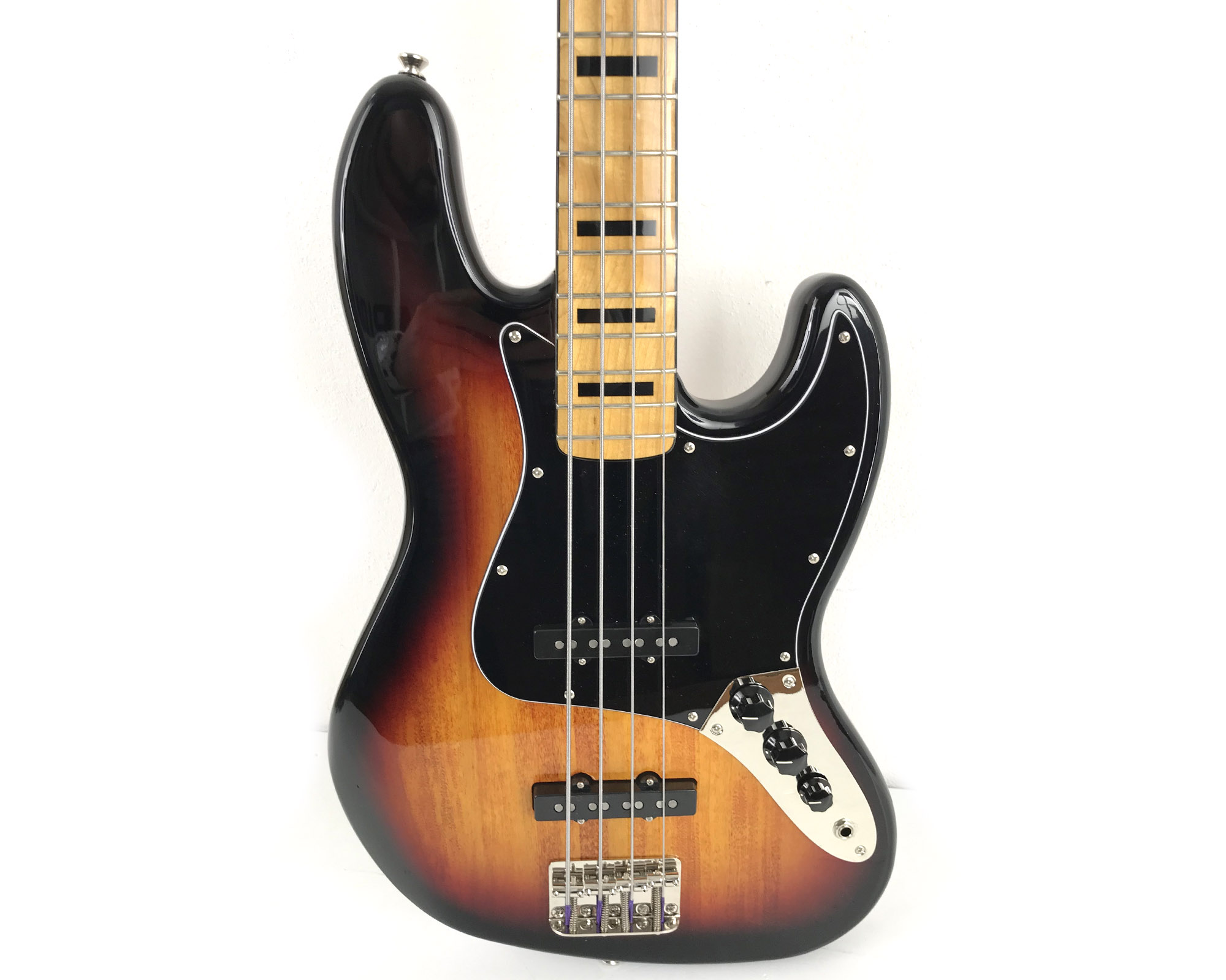 squier jazz bass classic vibe 70s mn 3ts usato corpo